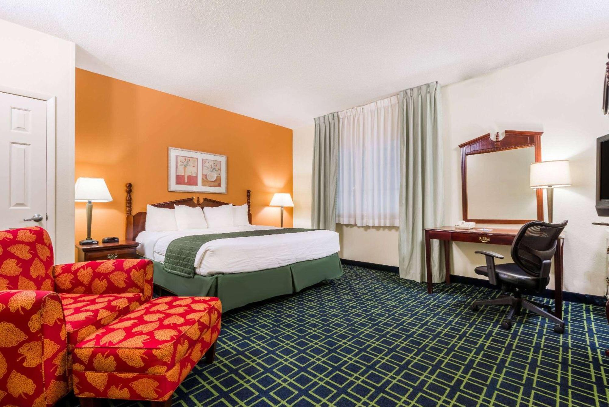 Hotel Baymont By Wyndham