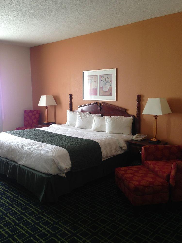 Hotel Baymont By Wyndham 3*